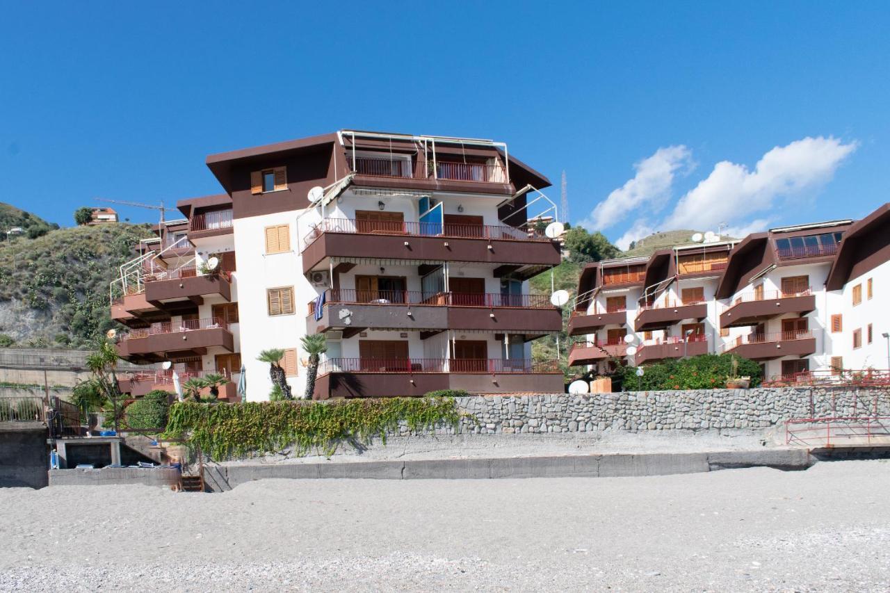 Beach House Acquamarina Letoianni Exterior foto
